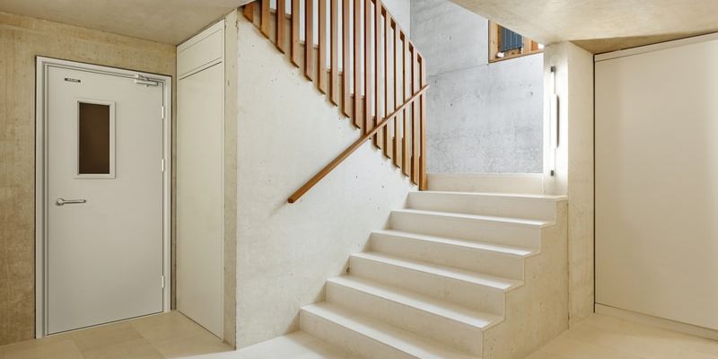 Cửa thép chống cháy Đồng Tháp có ô kính là dòng cửa thế nào?